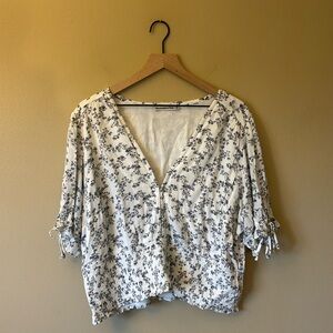 Abercrombie and Fitch Floral Blouse XL